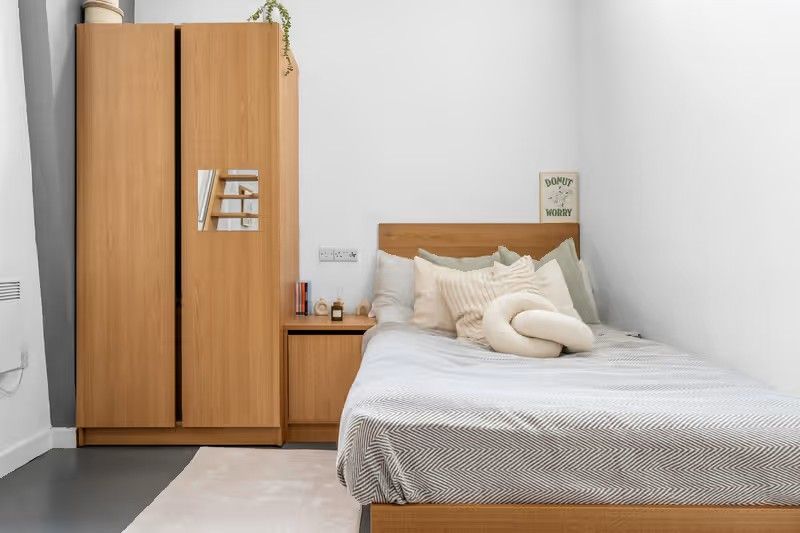 Classic 4 Bed Apartment - room